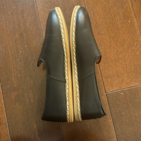 Charix Black Slip On Shoes Like New Black Leather - Picture 5 of 7